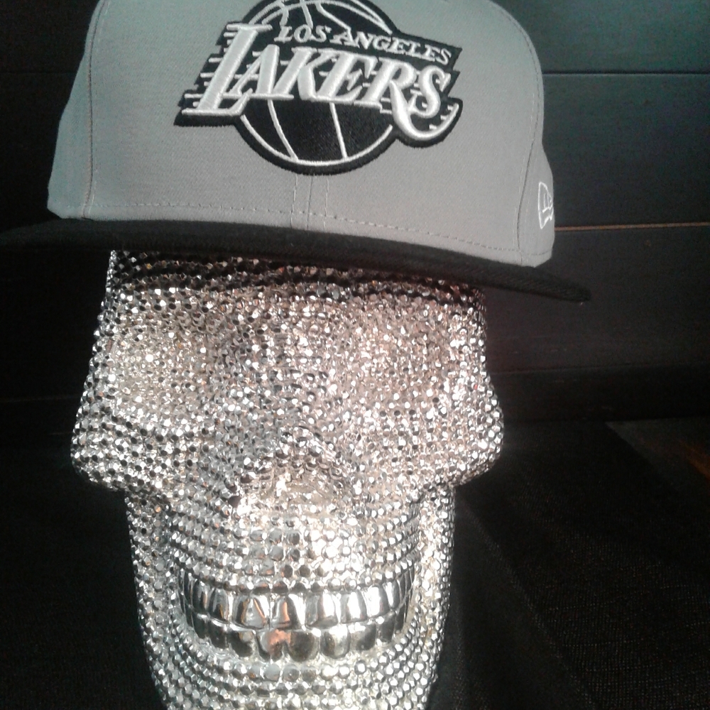 Lakers  new era 59fifty fitted hat size 7 1/2 NWOT